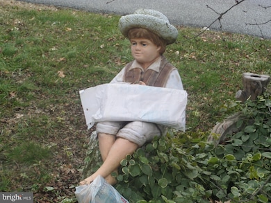 905 W Ashland Ave, Glenolden, PA 19036 - photo 5