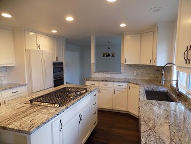 739 Pierce Rd, Medford, OR 97504 - photo 7