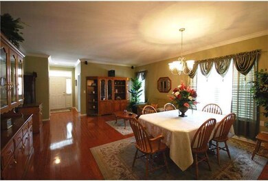 117 Honey Flower Dr, Trenton, NJ 08620 - photo 5