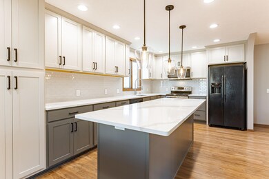 Large counrty kitchen