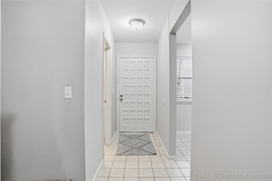 1712 S Cheyenne Ave unit 3, Tulsa, OK 74119 - photo 3