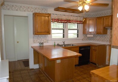 418 Mocksville Hwy, Statesville, NC 28625 - photo 6