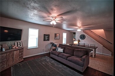 516 N Wentz St, Guthrie, OK 73044 - photo 3