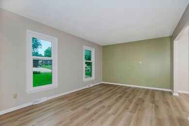 4931 Bluejacket St, Shawnee, KS 66203 - photo 4