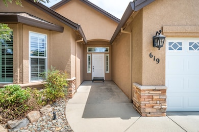 619 Casa Buena St, Redding, CA 96003 - photo 3