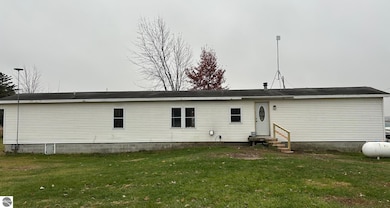 3780 E North County Line Rd, St. Louis, MI 48880 - photo 2