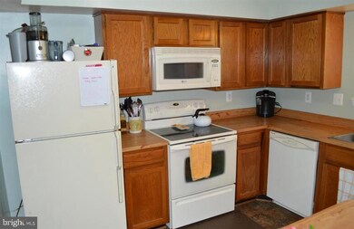 2866 Madeira Ct, Woodbridge, VA 22192 - photo 4