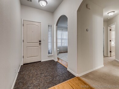 111 E Elmira Place, Broken Arrow, OK 74012 - photo 5