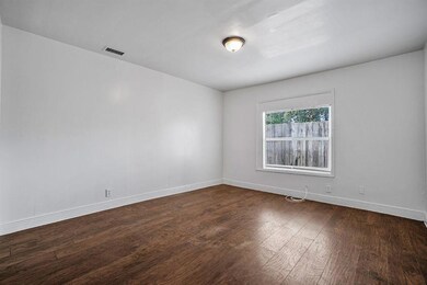 011-820NHSt-LakeWorth-FL-small