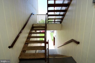 100 Chesterfield Ln unit 203, Stafford, VA 22556 - photo 3