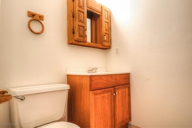 4304 Dumfries Cir, Lansing, MI 48911 - photo 7