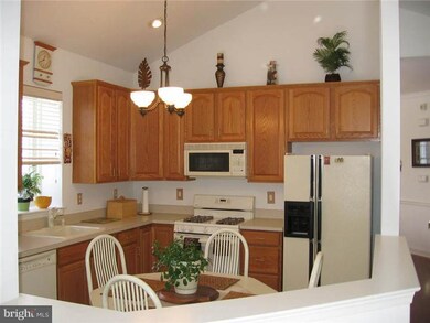 39 Bear Meade Dr, Trenton, NJ 08691 - photo 4