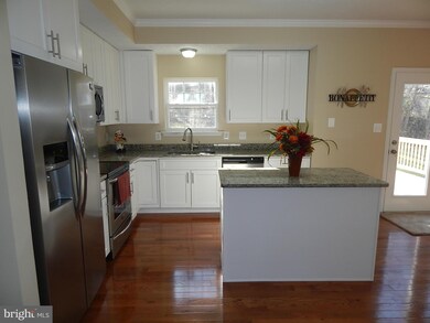 3050 Elsa Ave, Waldorf, MD 20603 - photo 7