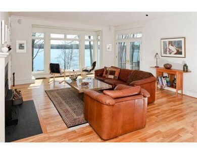 Living Room.