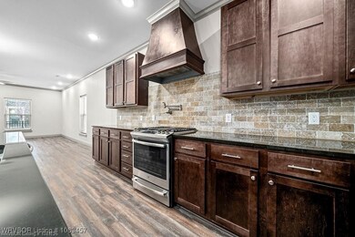 9205 R A Young Jr Dr, Barling, AR 72923 - photo 6