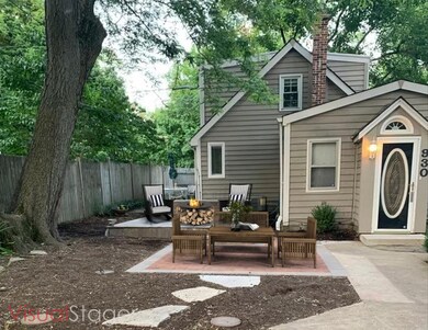 930 N Sleight St, Naperville, IL 60563 - photo 2