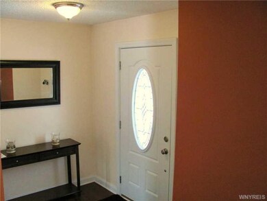 Foyer Welcoming front foyer!