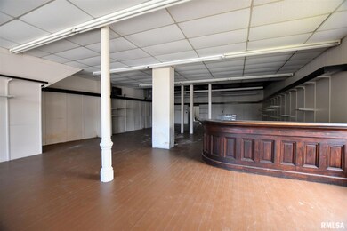 138 S Main St, Virginia, IL 62691 - photo 6