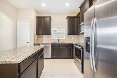 21206 Opal Oak Dr, Hockley, TX 77447 - photo 4