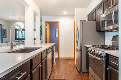 88 Aspen Glen Ct-008-004-Kitchen-MLS_Siz