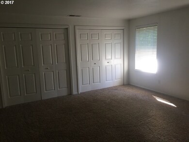 Bedroom, Primary