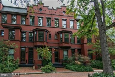3040 R St NW unit 2, Washington, DC 20007 - photo 2