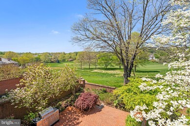 9451 Turnberry Dr, Potomac, MD 20854 - photo 2