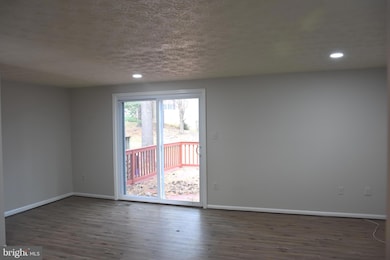 8373 Silver Trumpet Dr, Columbia, MD 21045 - photo 6