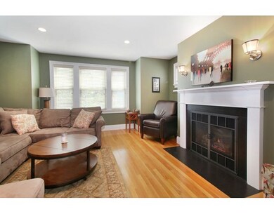 7 Iona St unit A, Roslindale, MA 02131 - photo 2