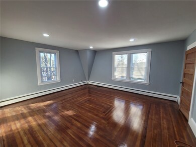 2nd floor parlor