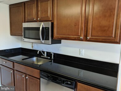 2220 Castle Rock Square unit 12C, Reston, VA 20191 - photo 6