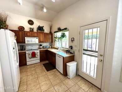 Light and Bright Kitchen