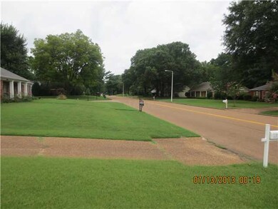 Beautiful Poplar Estates, walking distance to park