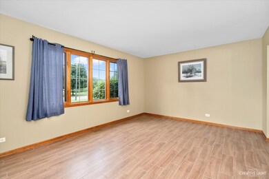 420 Windsor Dr, Oswego, IL 60543 - photo 4