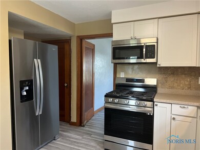 All kitchen appliances included