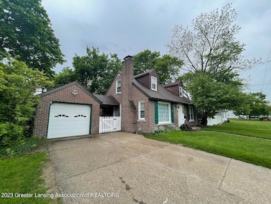 2610 E Grand River Ave