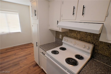 2608 E Mesquite Ave unit 3, Las Vegas, NV 89101 - photo 6