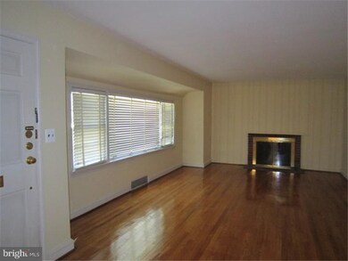 218 Hutchinson Ave, Haddonfield, NJ 08033 - photo 3