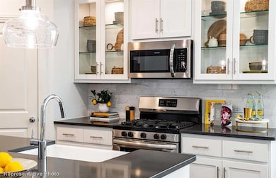 3950 Oak Creek Cir, Denison, TX 75020 - photo 6