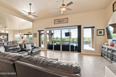 07-Living Area