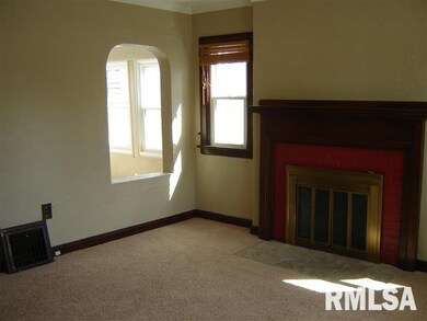1943 N Perry St, Davenport, IA 52803 - photo 7