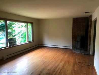 121 Lenape Trail, Mount Bethel, PA 18343 - photo 2