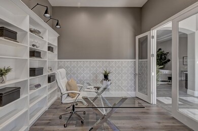 5 - Office - Den