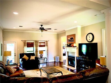 188 Woodwind Dr, Pineville, LA 71360 - photo 5