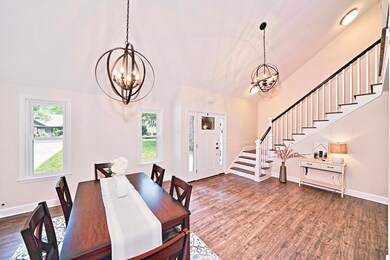 Entrance/Formal Dining Room