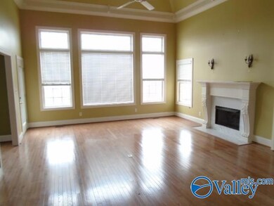 215 Lakepoint Dr, Gadsden, AL 35901 - photo 4