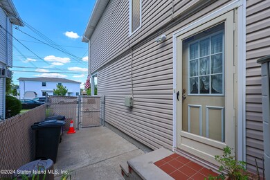 26 Amber St, Staten Island, NY 10306 - photo 5
