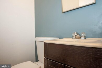 4517 Pickett Rd, Fairfax, VA 22032 - photo 7