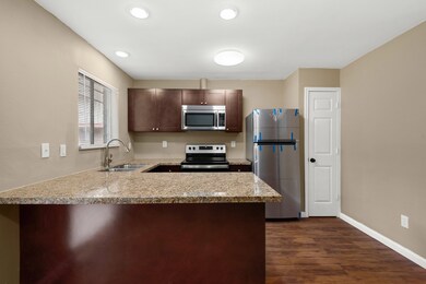 4411 N Shepherd Dr unit 22A, Houston, TX 77018 - photo 4