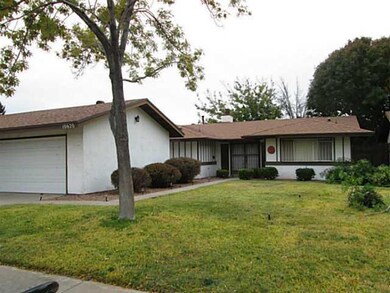 10620 Park View Cir, El Paso, TX 79935 - photo 3